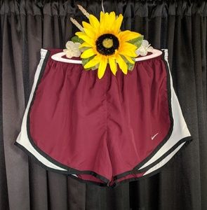 Women's Nike Tempo Shorts